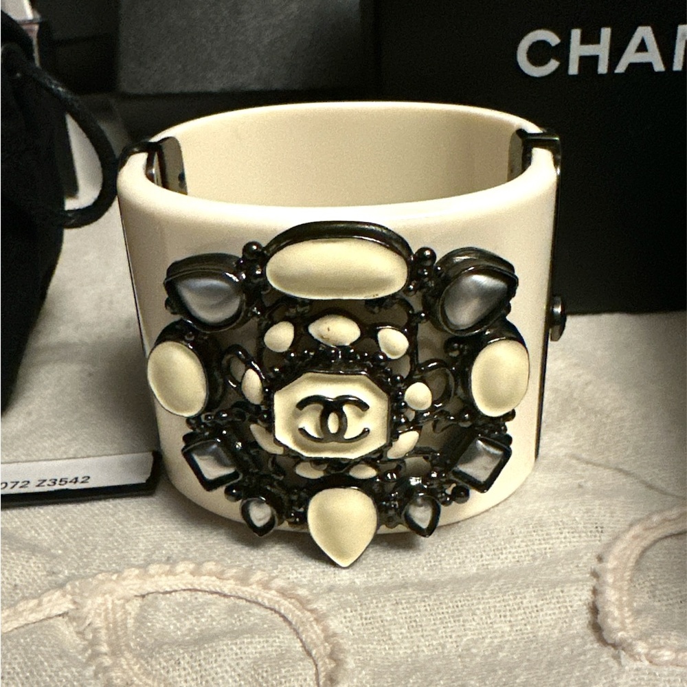 CHANEL Elegant Gunmetal and White  Bracelet